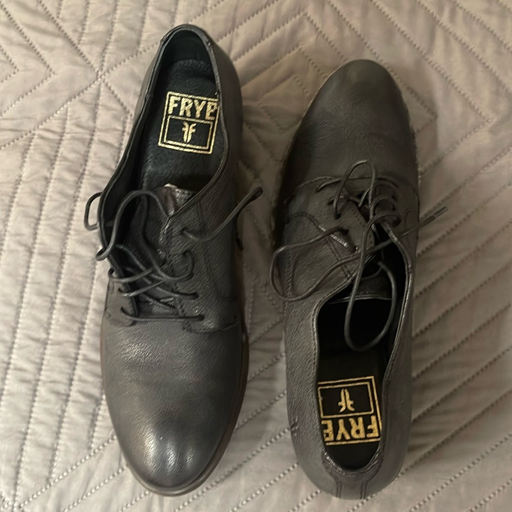 FRYE Women's Carson Oxford
